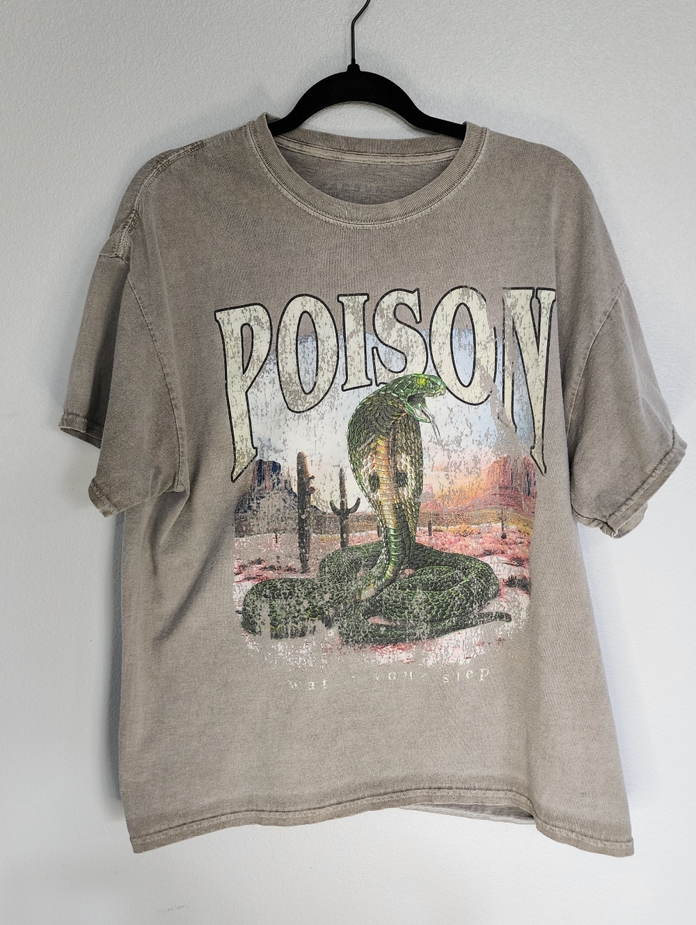 PacSun‎ Poison Watch Your Step Cobra Graphic Vintage Wash T-Shirt - Picture 3 of 7